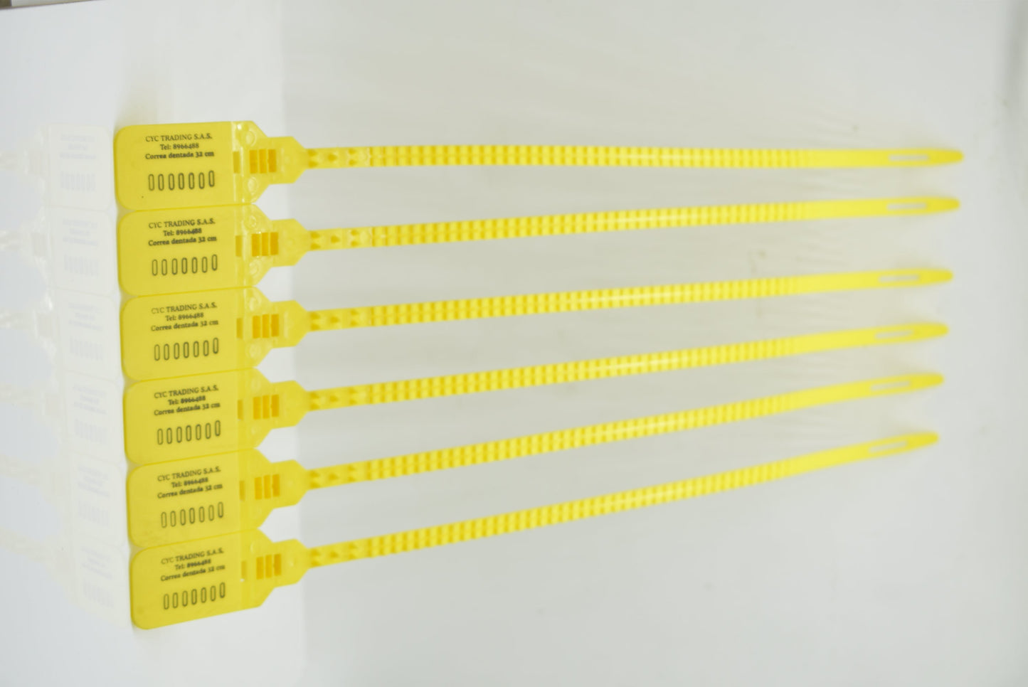 Double security seal with toothed closure of 35 cm